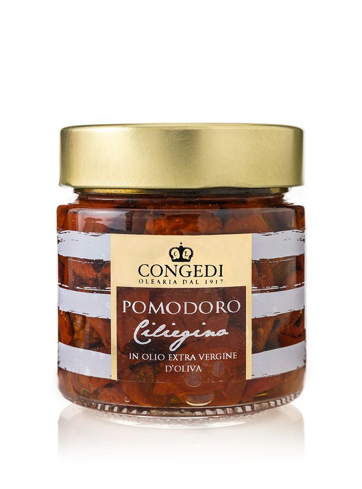 Sundried cherry tomatoes in extra virgin olive oil
